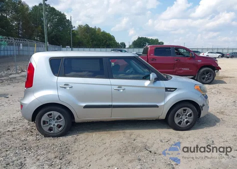 2013 Kia Soul z USA, uszkodzony, nr VIN KNDJT2A56D7510173